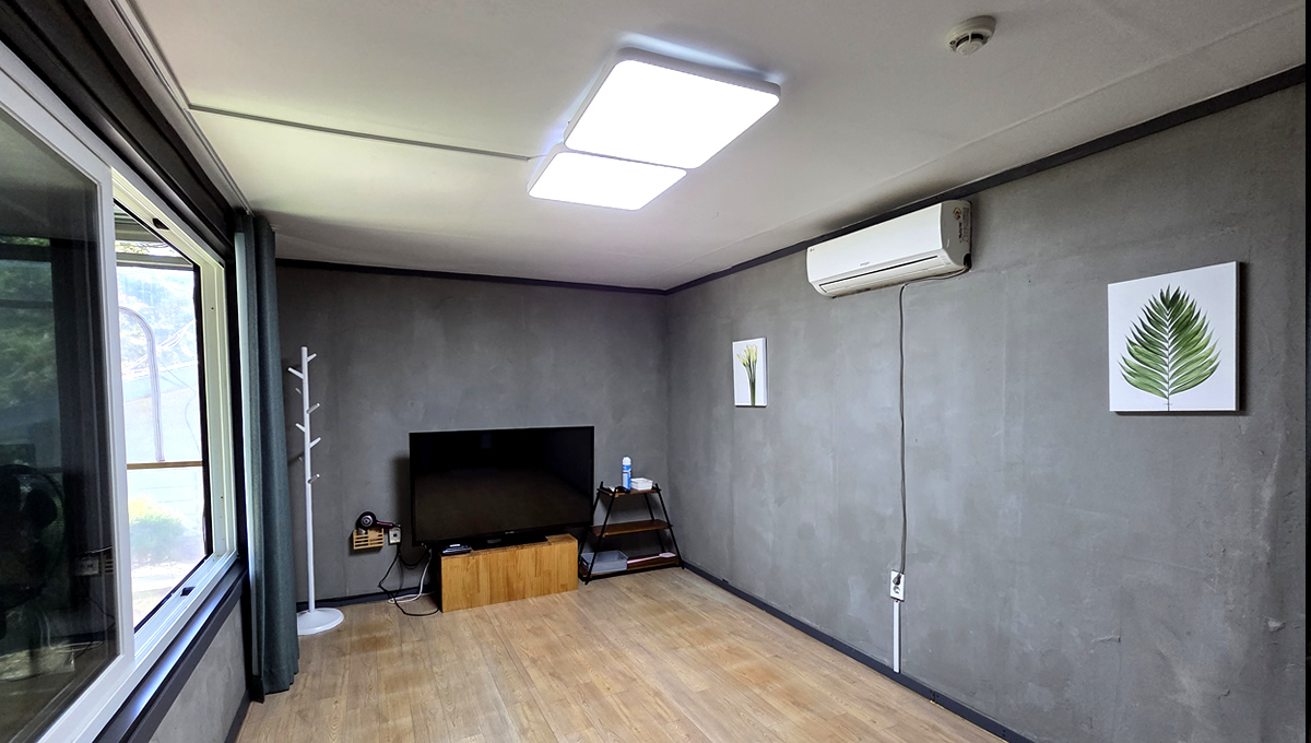 ����������